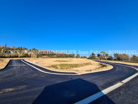 terrain proche centre dans quartier résidentiel