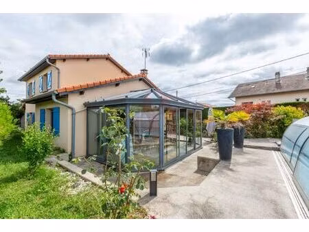 maison de 5 pièces de luxe en vente à lentilly  france