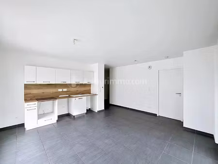 location appartement 2 pièces 45 m2 à clermont-ferrand