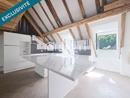 st laurent du pont  appartement t4  dernier étage  rénové à neuf avec ascenseur.