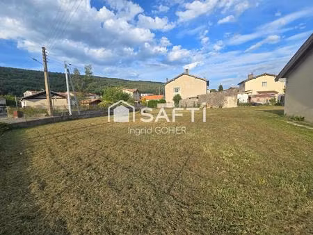 rare terrain constructible en plein centre de lavelanet