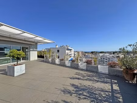 penthouse de 107 m2 terrasse de 127 m2 à deux pas de la mer - cagnes-sur-mer