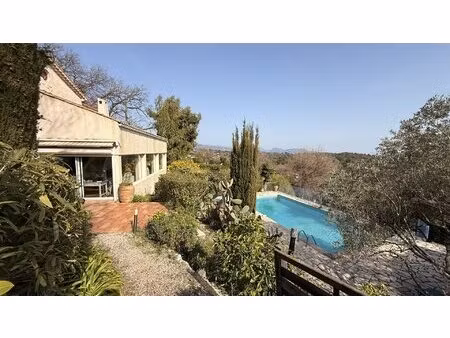 la gaude village superbe villa à vendre 3 appartements vue mer