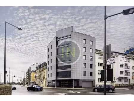 à louer bureau 220 m² – 9 900 € |luxembourg-limpertsberg