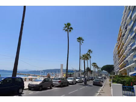 location appartement 1 pièce 24 m² à antibes (06160)