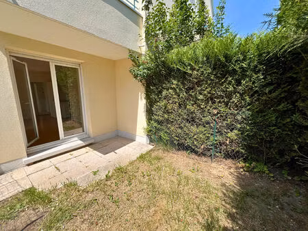 appartement 1 pièces 23 m² à vendre / acheter le perray-en-yvelines 78610 ? | era immobili