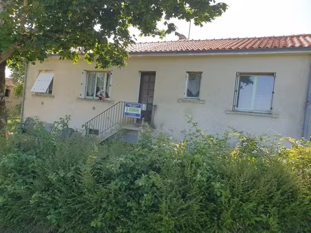 vente maison 5 pièces 99 m² à bazoges-en-pareds (85390)  102 800 €