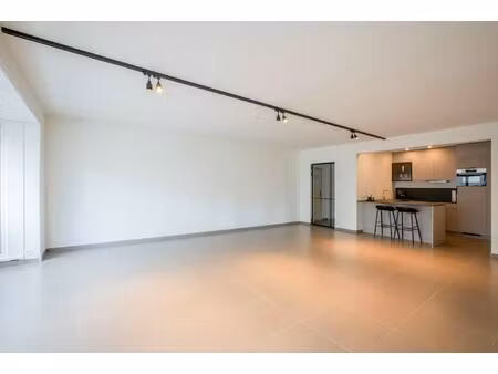 appartement te huur in sint-niklaas met 2 slaapkamers