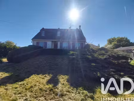maison traditionnelle à la charmée (71100)