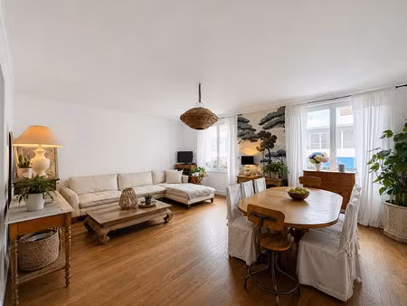 harteloire ? superbe t4 de caractère avec séjour de plus de 30 m² et deux caves
