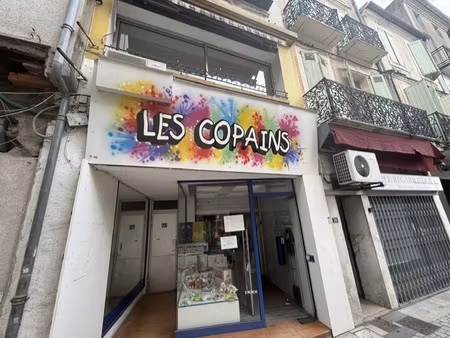 pamiers : local commercial de 65 m2 a vendre vide de toute l