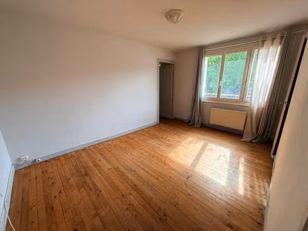 location appartement 2 pièces 40m² st etienne 42000