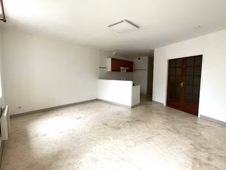 location appartement 2 pièces 55m² valence 26000