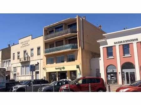 opportunité investisseur : immeuble de rapport mixte avec vue mer – marseille l'estaque