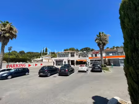 local commercial 193 m2 - emplacement n°1