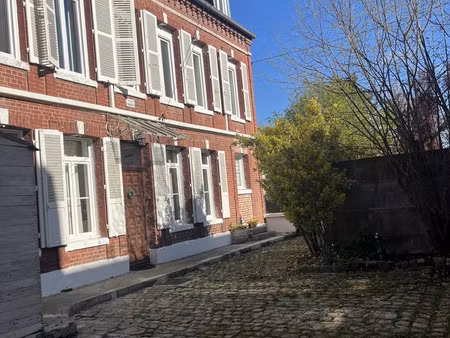maison à la fère (02800)