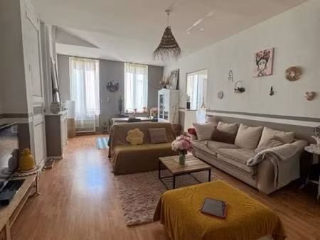 magnifique t3 de 90 m² en hyper-centre d'agen. charme de l'ancien & prestations de qualité
