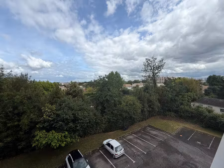 location appartement 3 pièces 66 m² à bordeaux (33200)