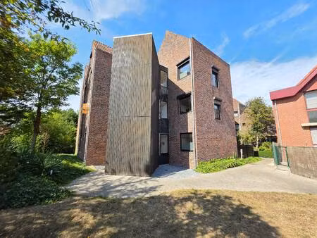 appartement te koop in nieuwpoort met 2 slaapkamers