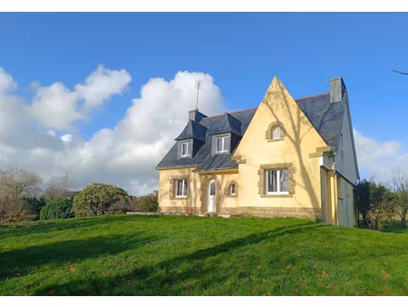 29520 châteauneuf du faou maison 5 chambres sur 2700 m² de terrain au calme