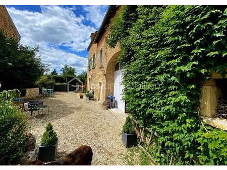 corps de ferme de 162 m² à avallon