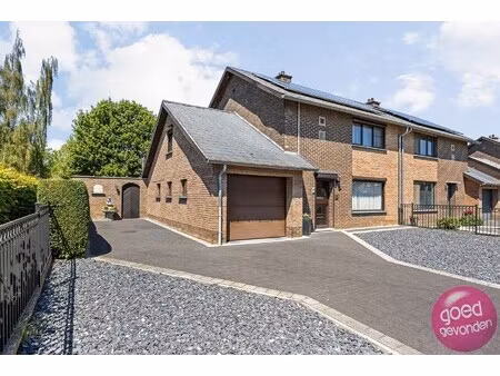 gezinswoning - 3 slk - terras - tuin - garage - parking