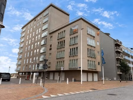 instapklaar éénslaapkamerappartement met zijdelings zeezicht te nieuwpoort-bad.
