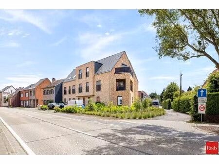 recent appartement met terras  2 parkeerplaatsen en kelder