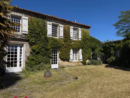 maison de caractère à rénover - cezais - 85410