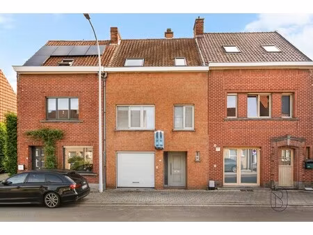 ruime instapklare woning met 4 slpk  garage en tuin in heule