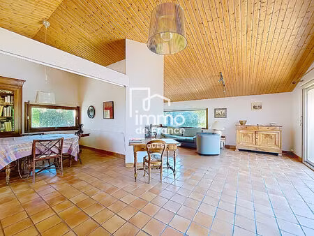 maison la roche sur yon 6 pièce(s) 143 m2