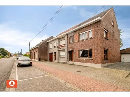 te renoveren hob met 3 slaapkamers en garage