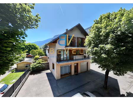 (73) saint-jean de maurienne / rare à la vente - maison fam