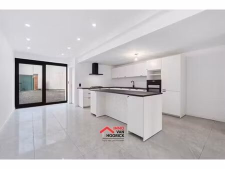 mooie instapklare woning 3 slaapkamers!