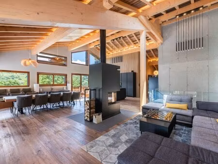 nouveau chalet - six chambres - proche du centre du village