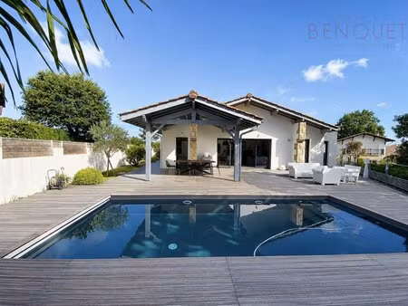 location maison 6 pièces 230m² bassussarry 64200