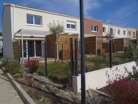 location maison 3 pièces 65m² carpentras 84200