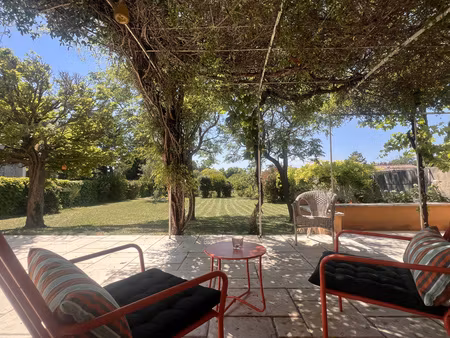 maison familiale 147 m² — éco-performante dpe a/a — terrain 2?557 m² — monteux 84170