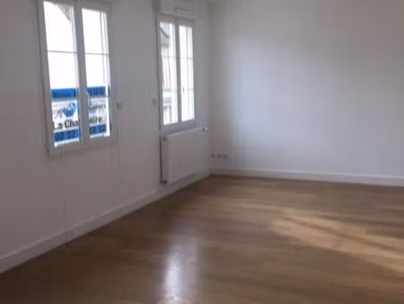 appartement etrepagny de 53.28 m2 avec parking couvert