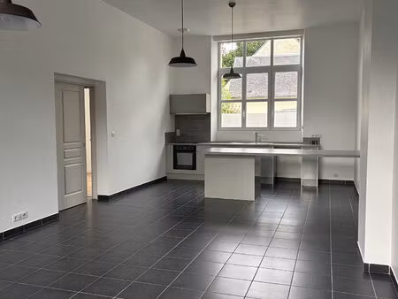 location appartement 3 pièces 74m²