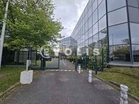 location local d'activités 662 m² à 8 456 m²