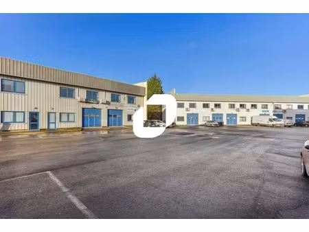 location local d’activités lisses 91090 202m² à 413m²