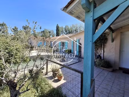 prigonrieux: maison atypique d'architecte de 125m² avec piscine et vue étang
