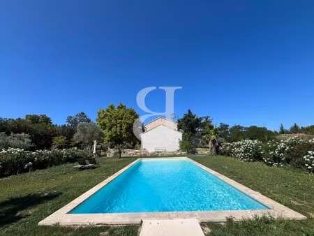 authentique mas à proximité immédiate de l'isle sur la sorgue
