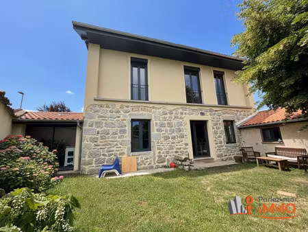 maison en pierre