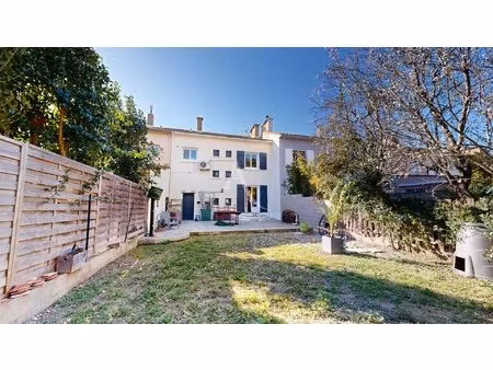 charmante maison avec jardin - quartier recherché d'horte-neuve