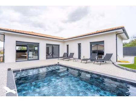 vente maison 5 pièces 92 m² à lamarque (33460)  296 520 €