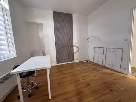 location local professionnel 11m² wattrelos 59150