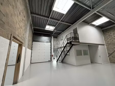 vente local d’activités plaisir 78370 177m²
