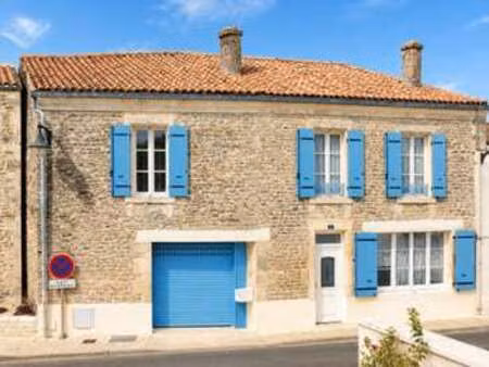 vente maison à loulay (17330) : à vendre / 180m² loulay